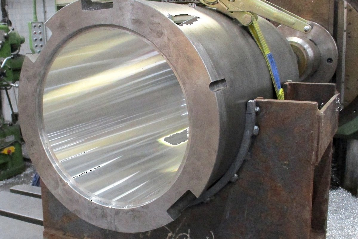 Bearing component during machining